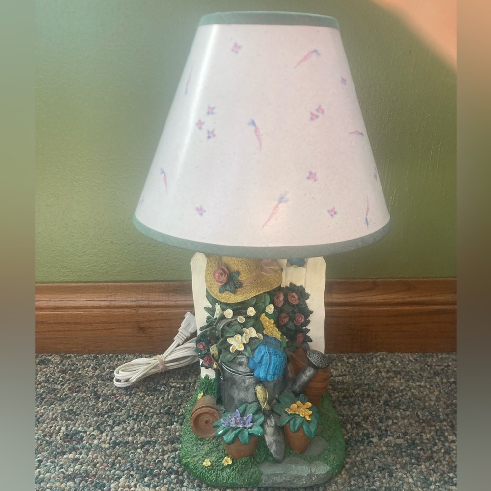 Vintage Figi Graphics 1993 Accent Desk Lamp LA-233 In The Garden Rabbit 14.5" H